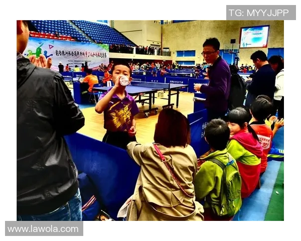 鹏城对决毅腾深圳足球盛宴再掀波澜球迷期待精彩对抗与激情时刻